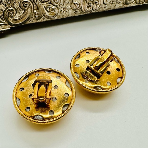Vintage Modernist Dome Earrings - Picture 9 of 14